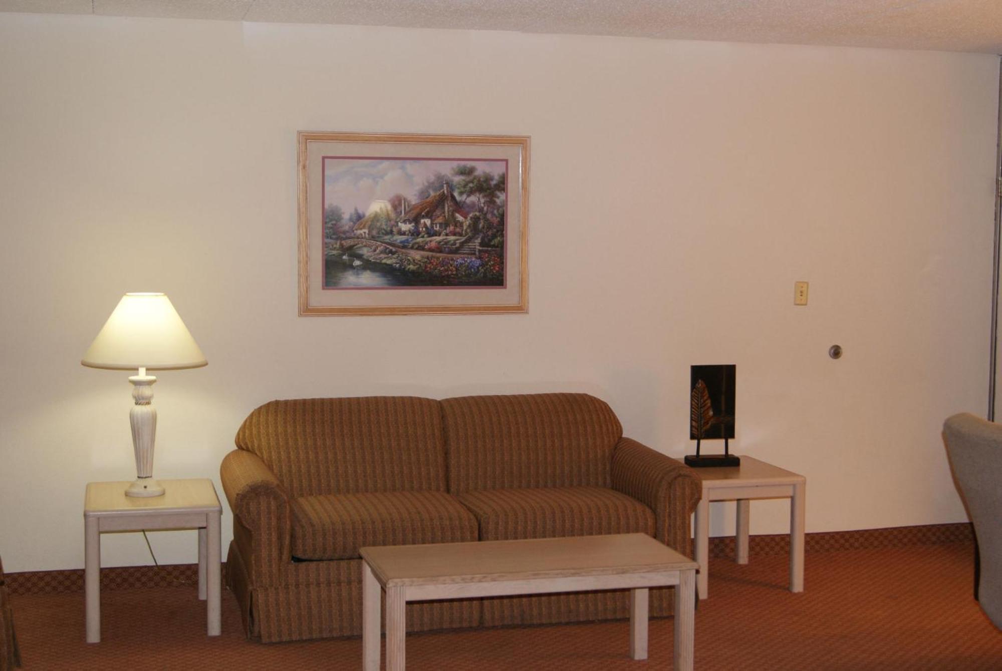 Motel 6 Hastings Ne Exterior photo
